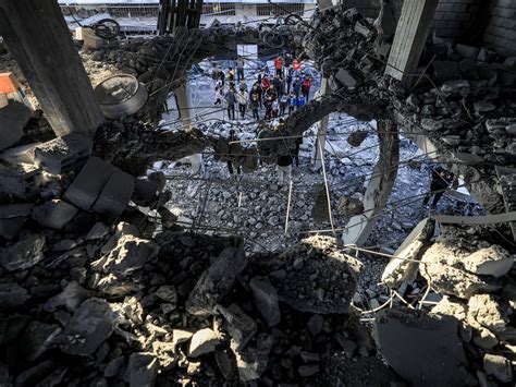 Gazze’de yaşamını yitirenlerin sayısı 5 bin 700’ü aştı